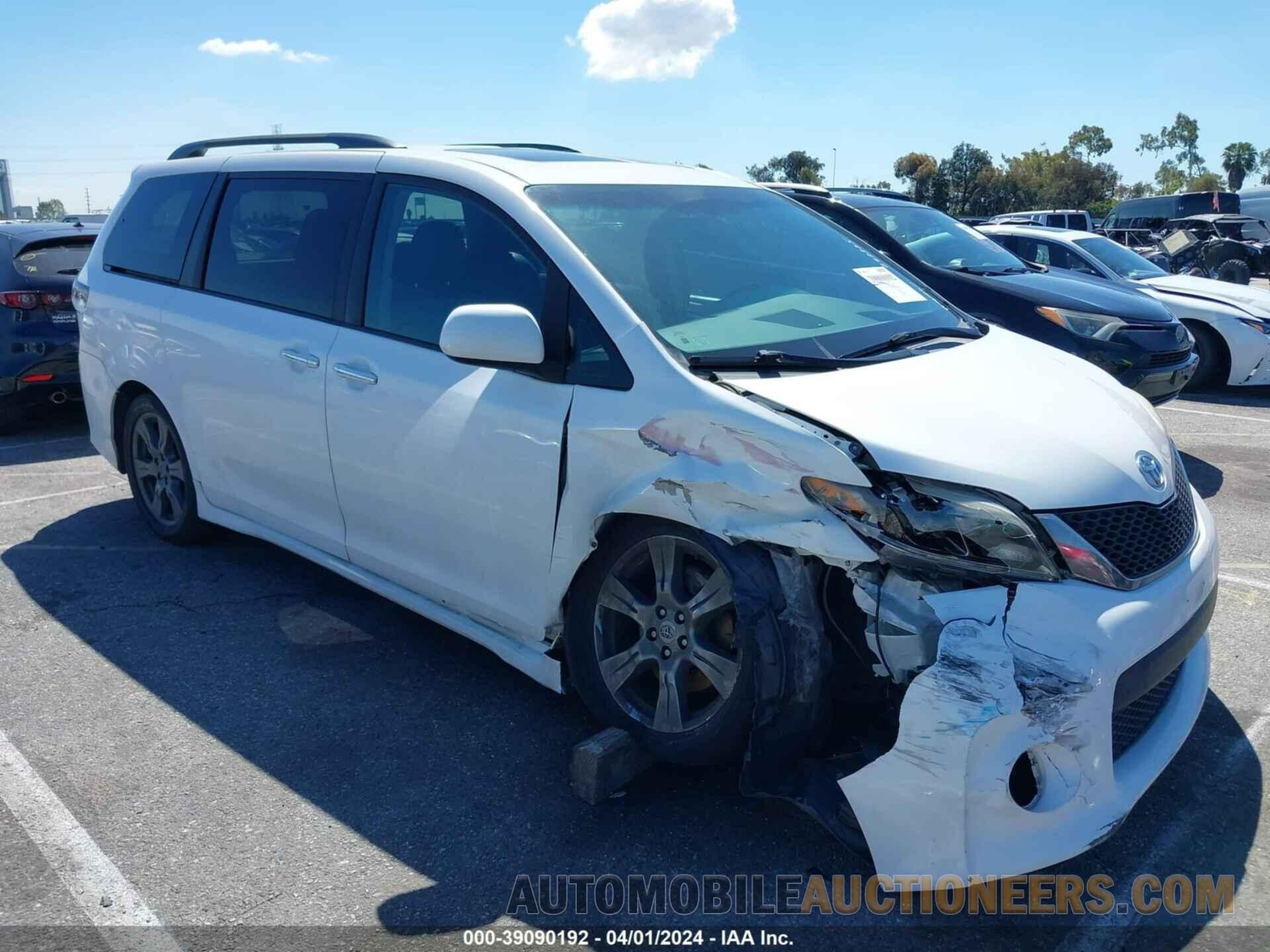 5TDXZ3DC3HS808443 TOYOTA SIENNA 2017