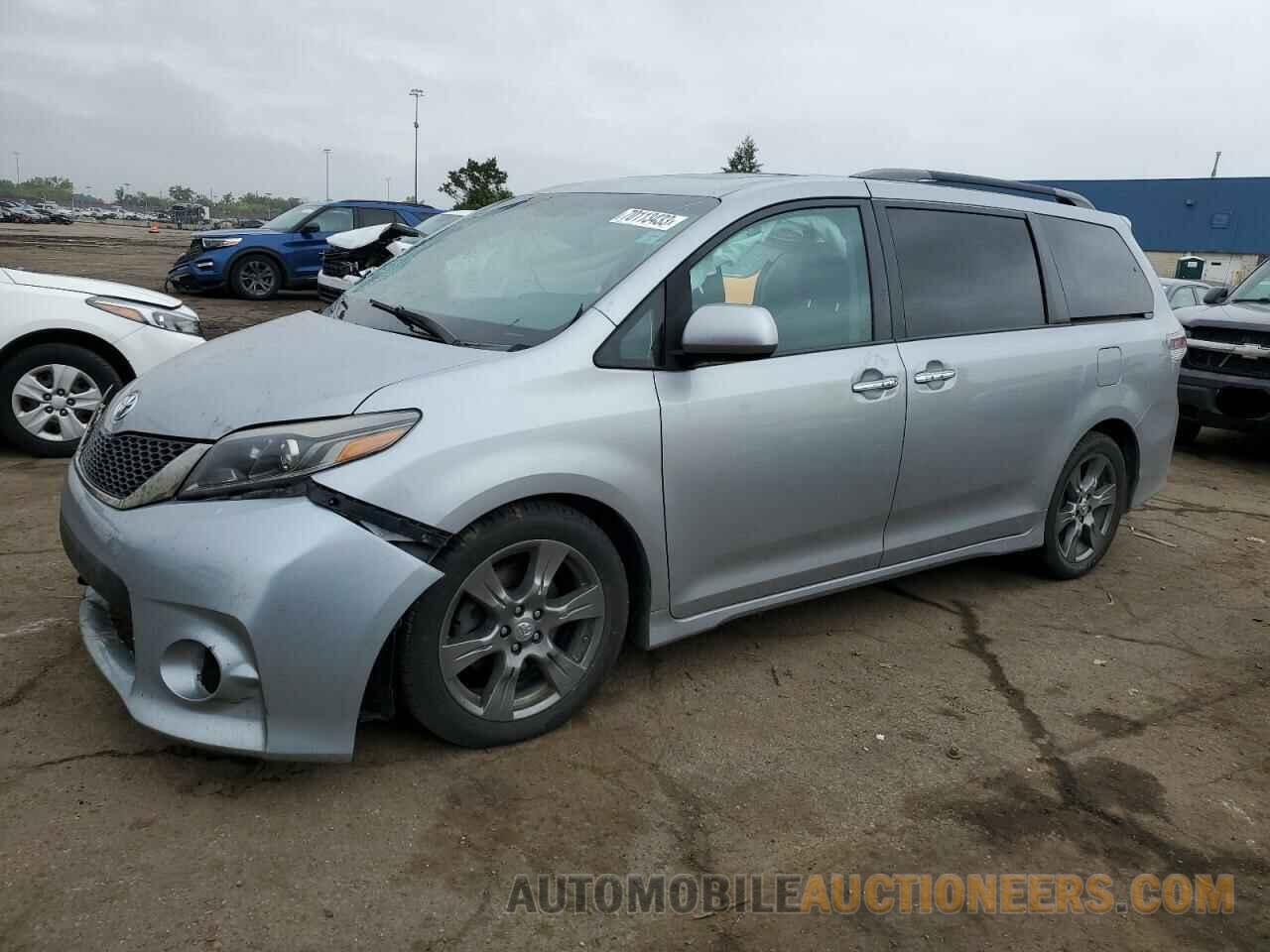 5TDXZ3DC3HS856962 TOYOTA SIENNA 2017