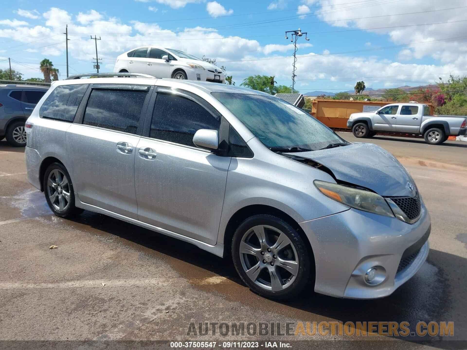 5TDXZ3DC4HS899318 TOYOTA SIENNA 2017