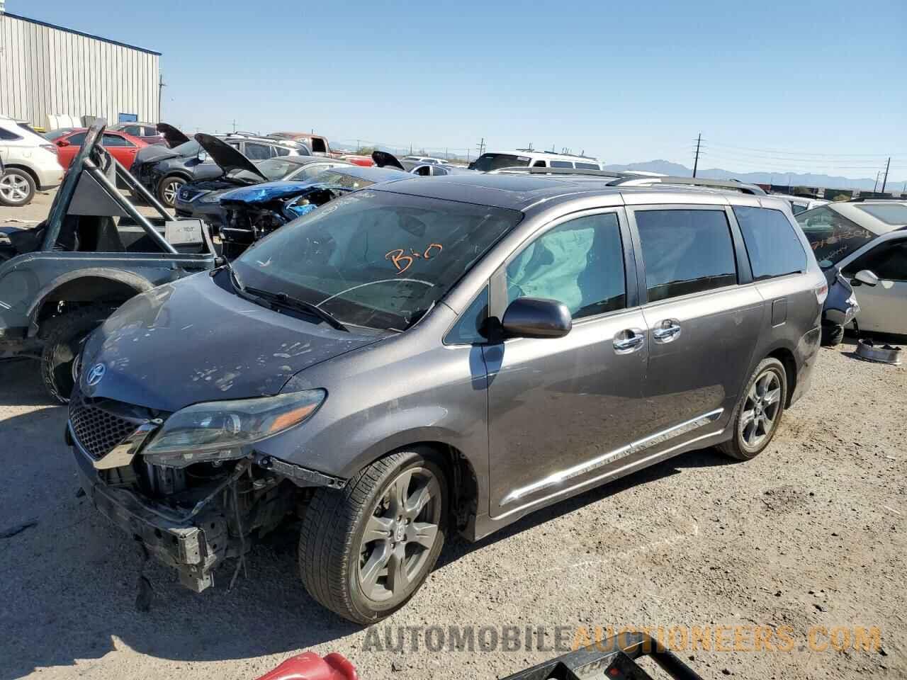 5TDXZ3DC4HS899772 TOYOTA SIENNA 2017