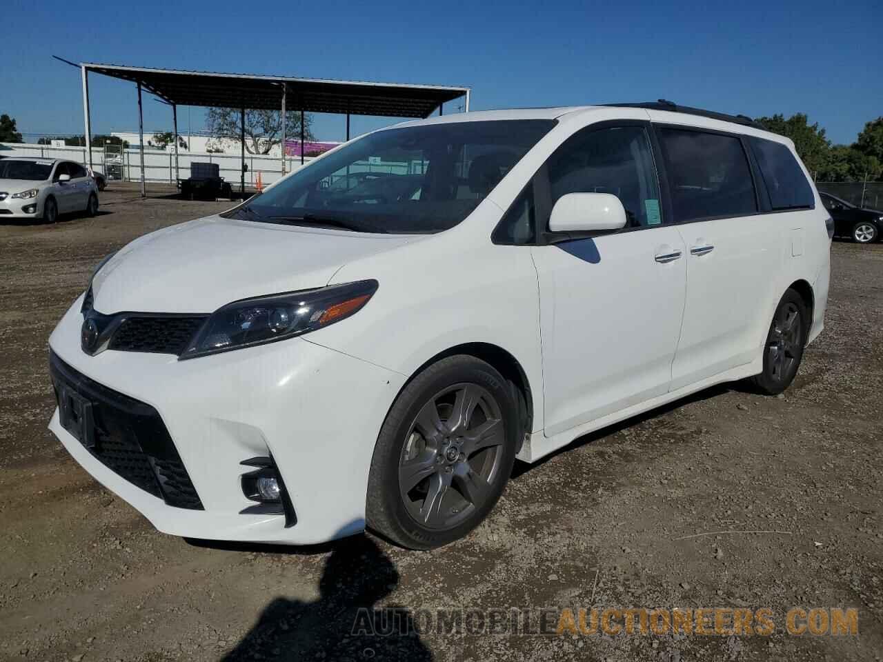 5TDXZ3DC4JS925308 TOYOTA SIENNA 2018