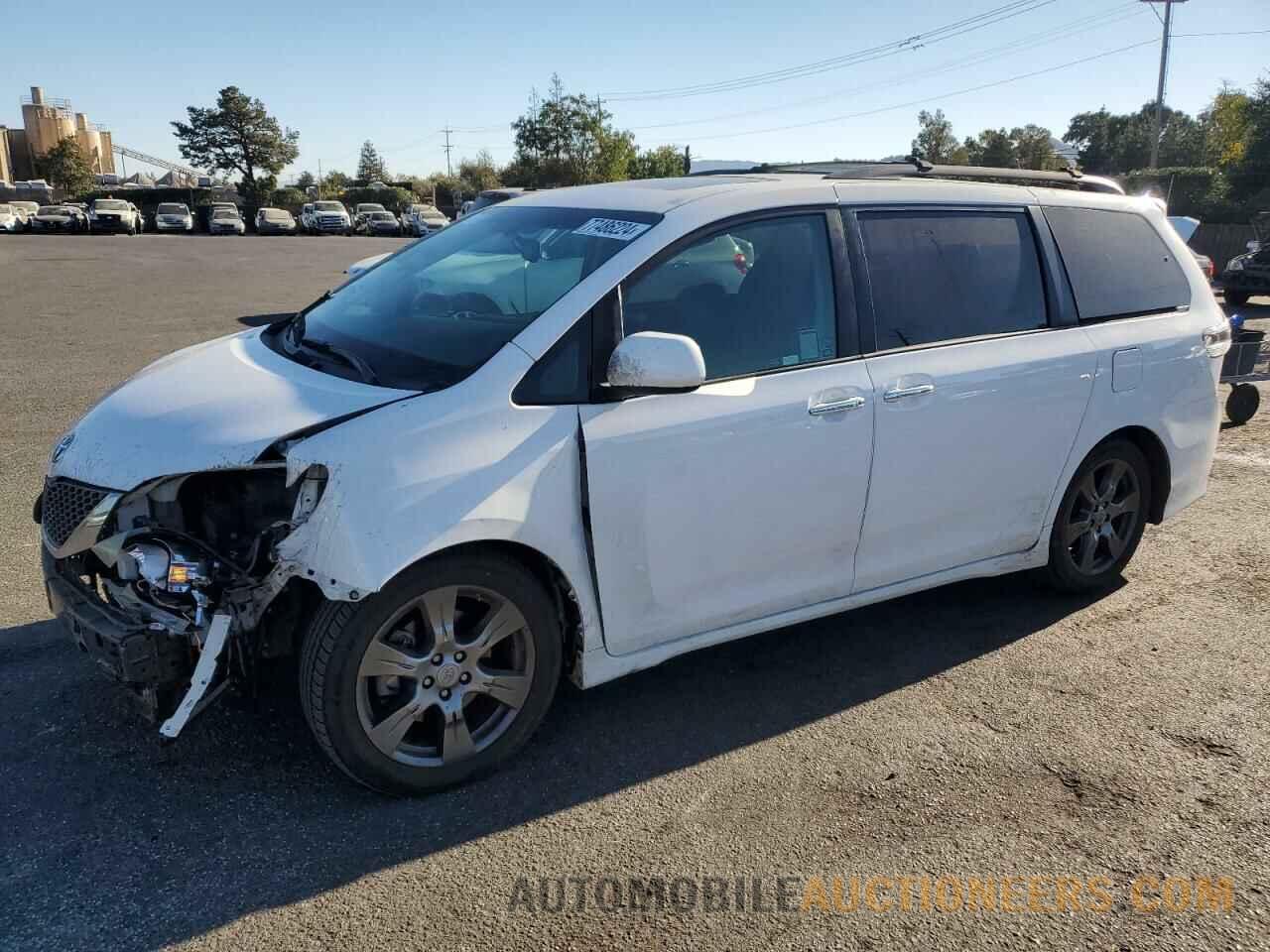 5TDXZ3DC5HS805429 TOYOTA SIENNA 2017