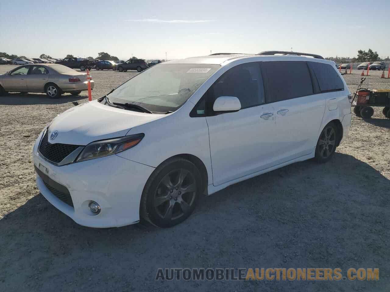 5TDXZ3DC5HS809948 TOYOTA SIENNA 2017