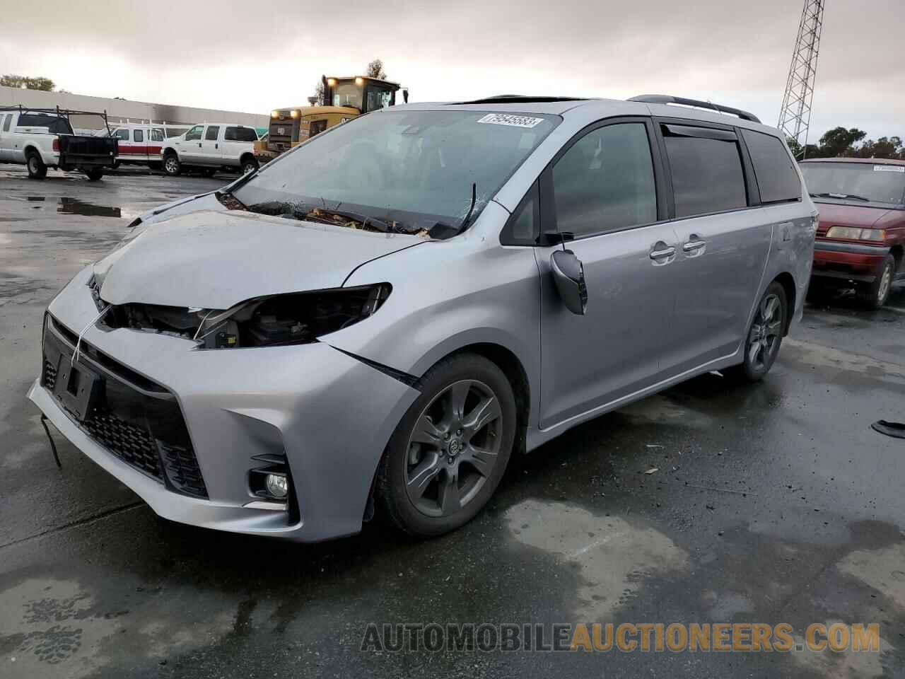 5TDXZ3DC5JS914849 TOYOTA SIENNA 2018