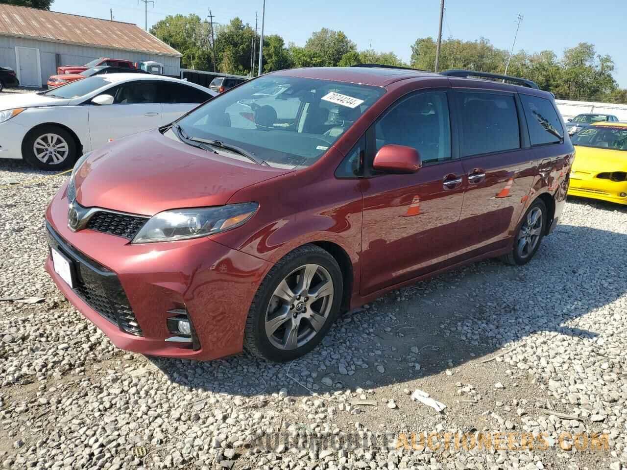 5TDXZ3DC5JS943297 TOYOTA SIENNA 2018