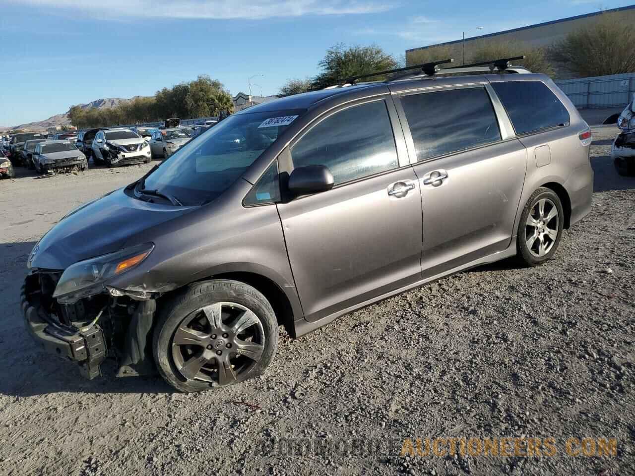 5TDXZ3DC6HS774997 TOYOTA SIENNA 2017