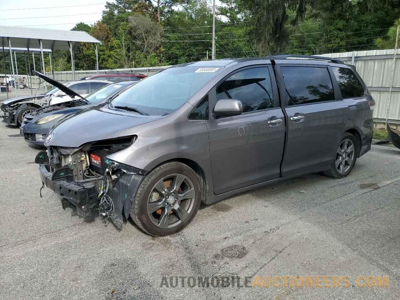 5TDXZ3DC6HS878907 TOYOTA SIENNA 2017