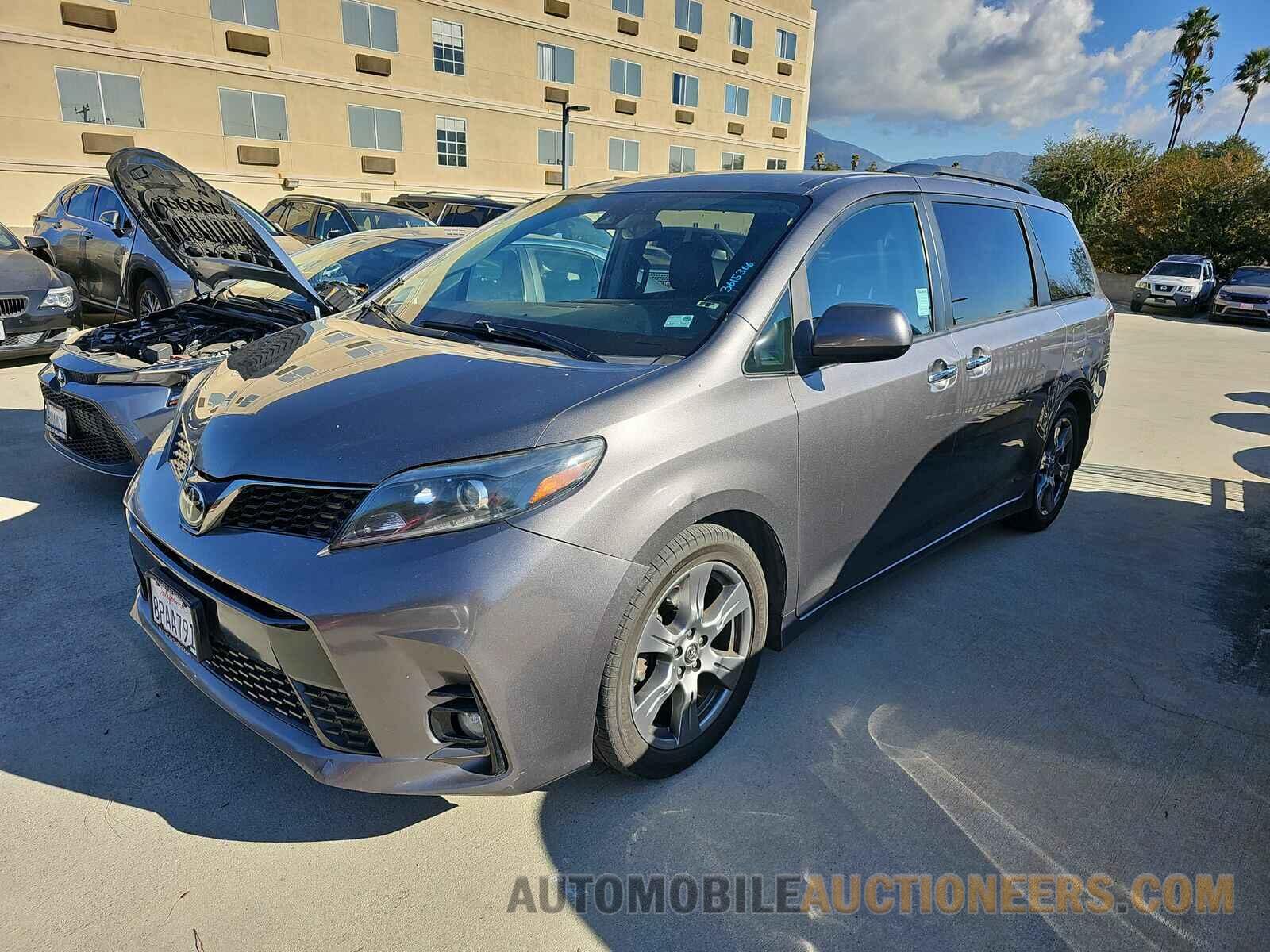 5TDXZ3DC6JS924869 Toyota Sienna 2018