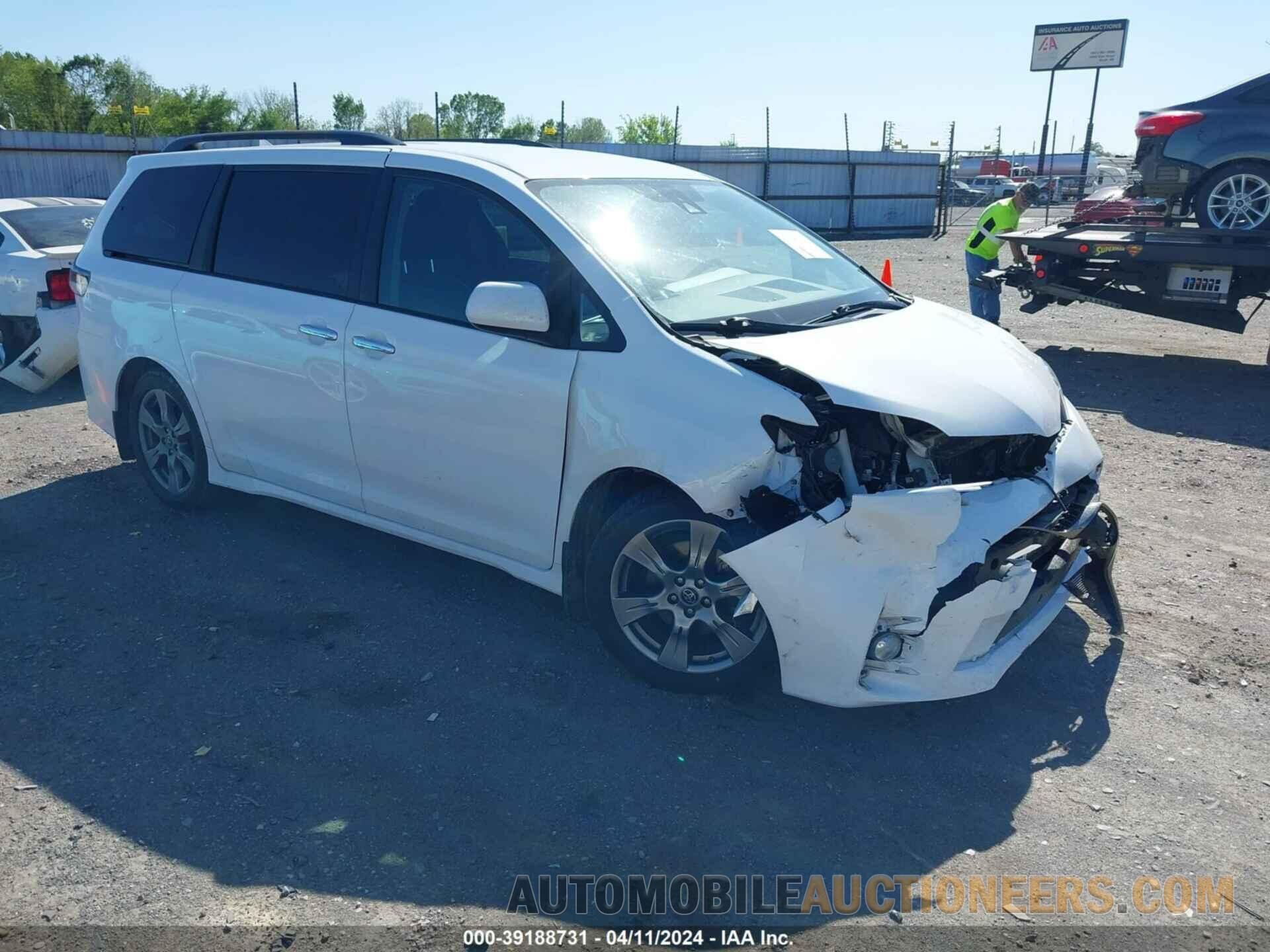 5TDXZ3DC6JS937878 TOYOTA SIENNA 2018