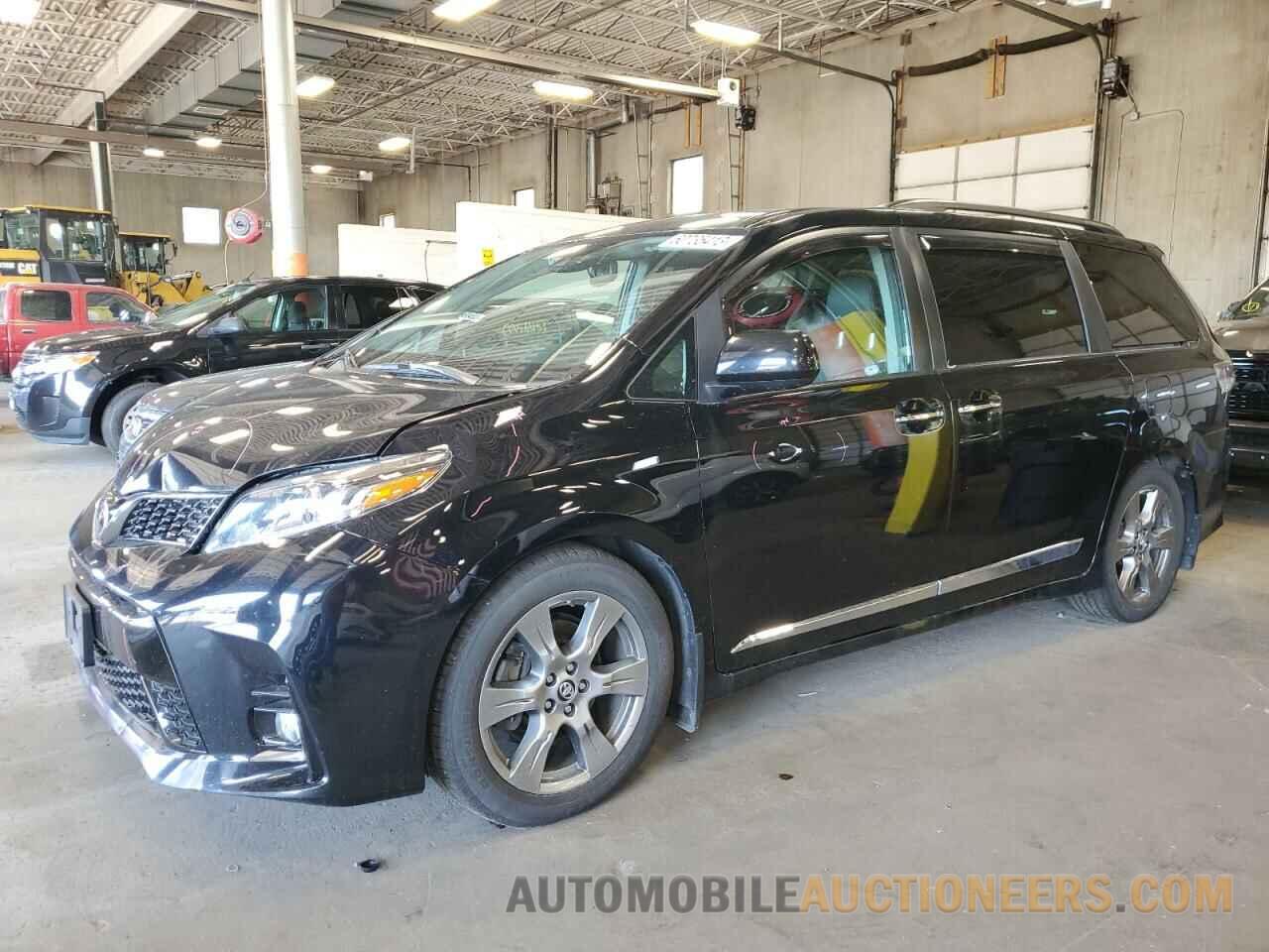 5TDXZ3DC6JS962859 TOYOTA SIENNA 2018