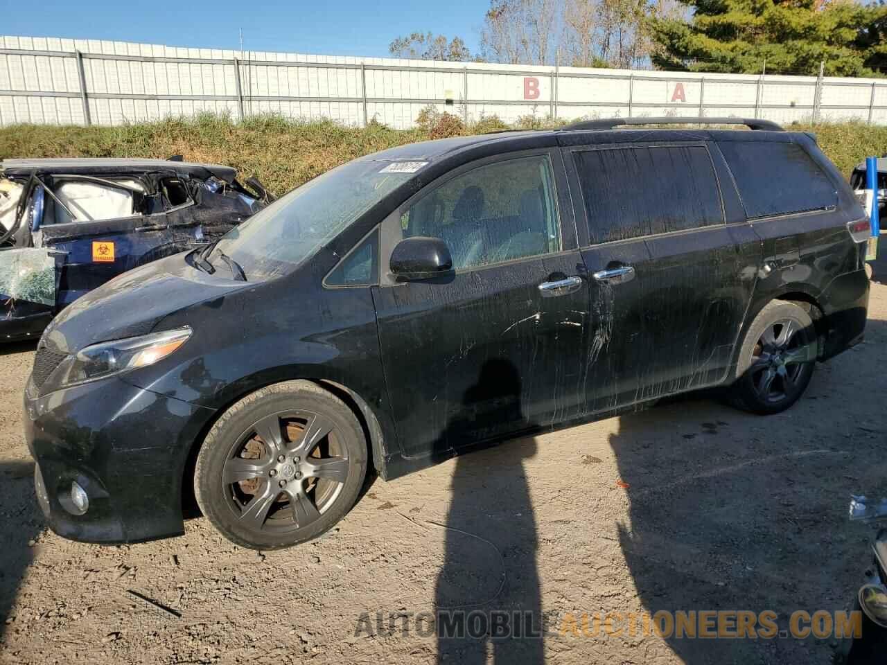 5TDXZ3DC7HS777973 TOYOTA SIENNA 2017