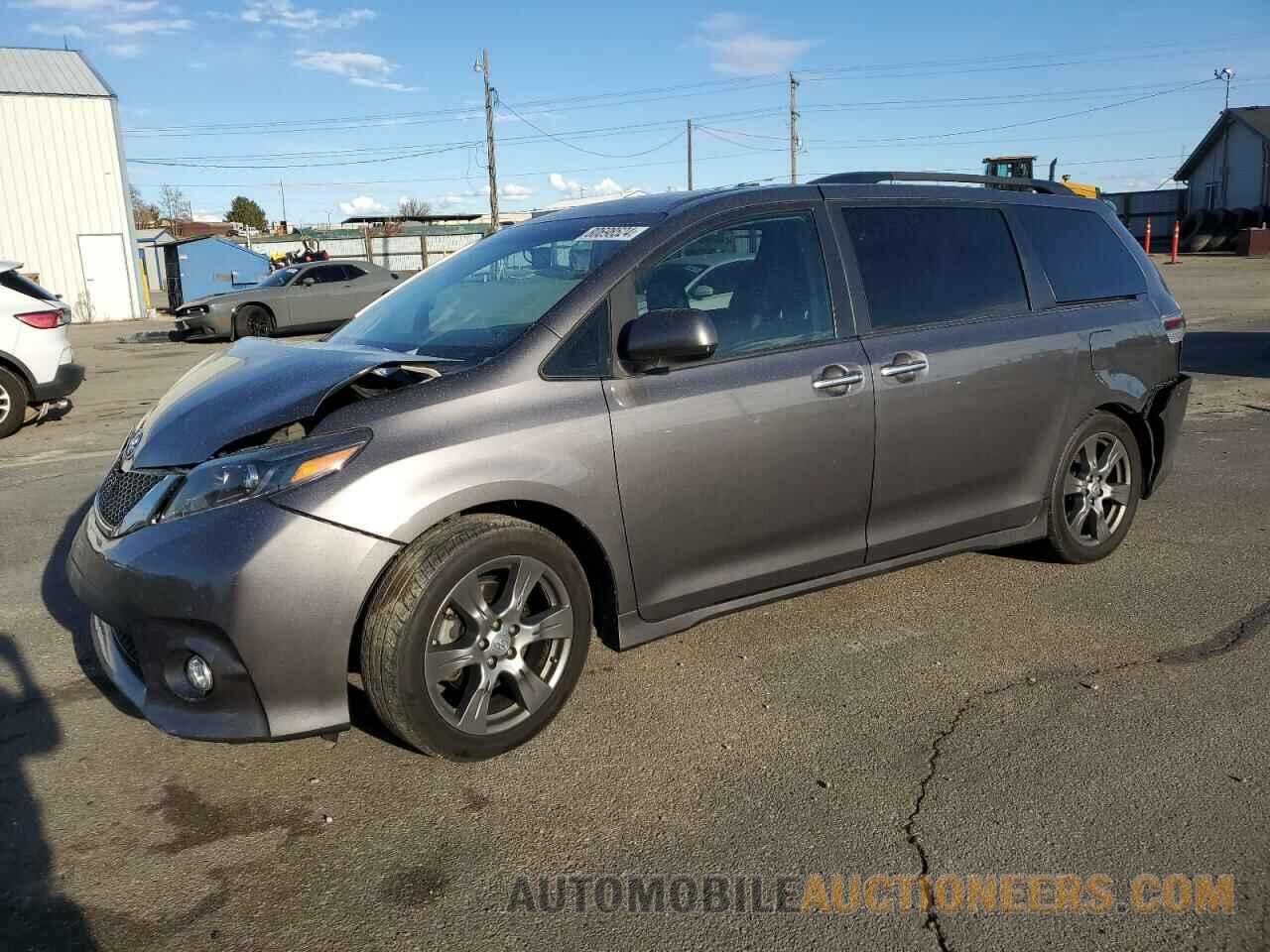 5TDXZ3DC7HS829067 TOYOTA SIENNA 2017