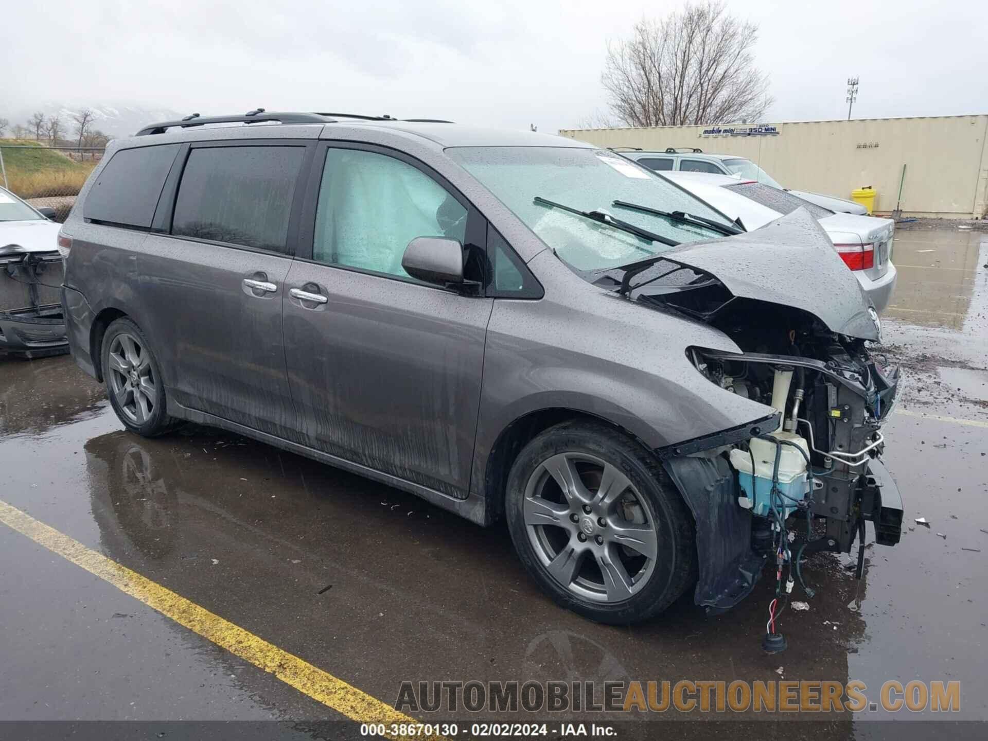 5TDXZ3DC8HS795088 TOYOTA SIENNA 2017