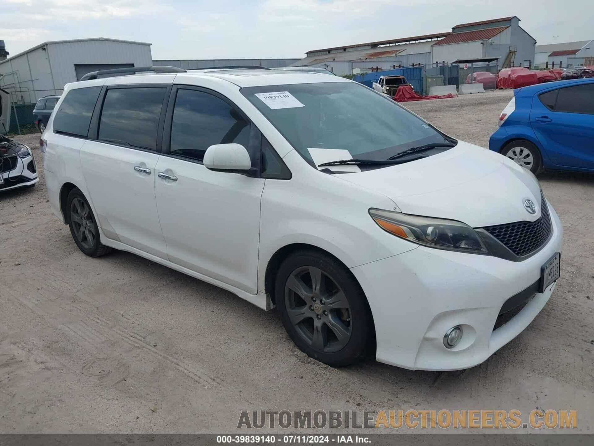 5TDXZ3DC8HS827960 TOYOTA SIENNA 2017