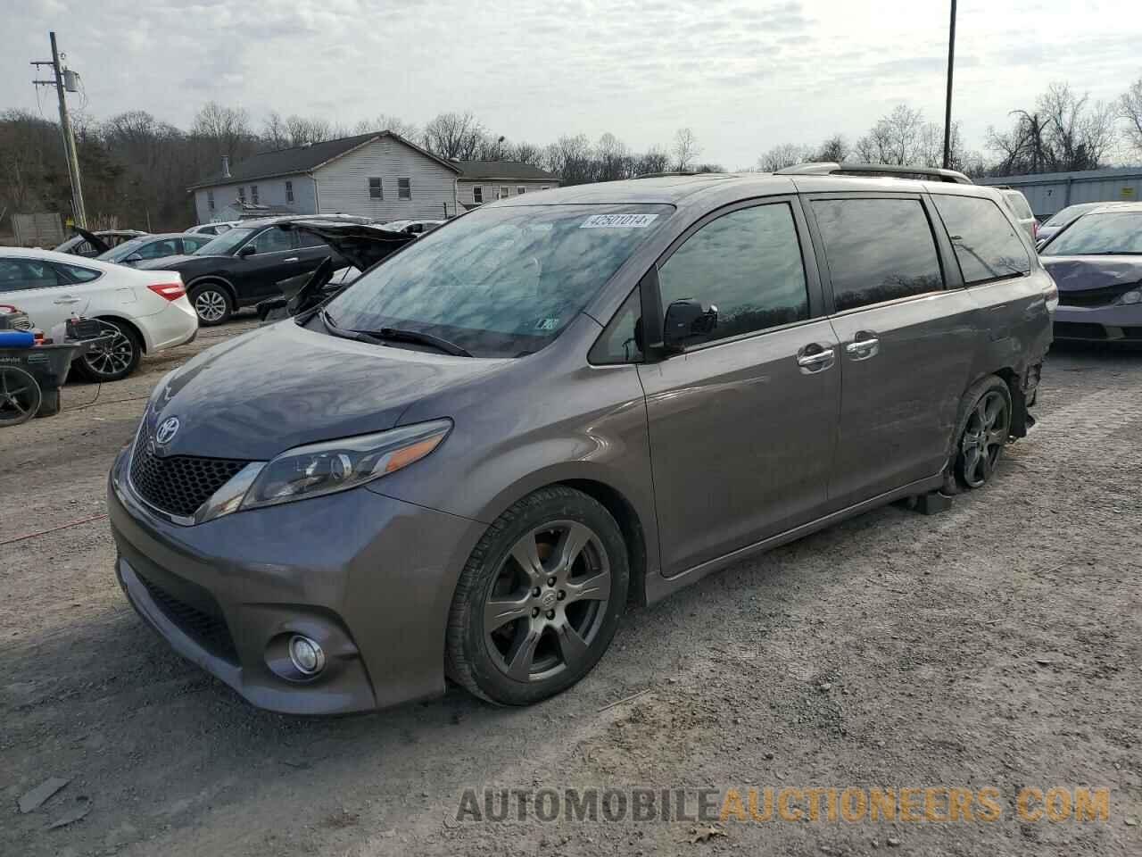 5TDXZ3DC8HS848680 TOYOTA SIENNA 2017