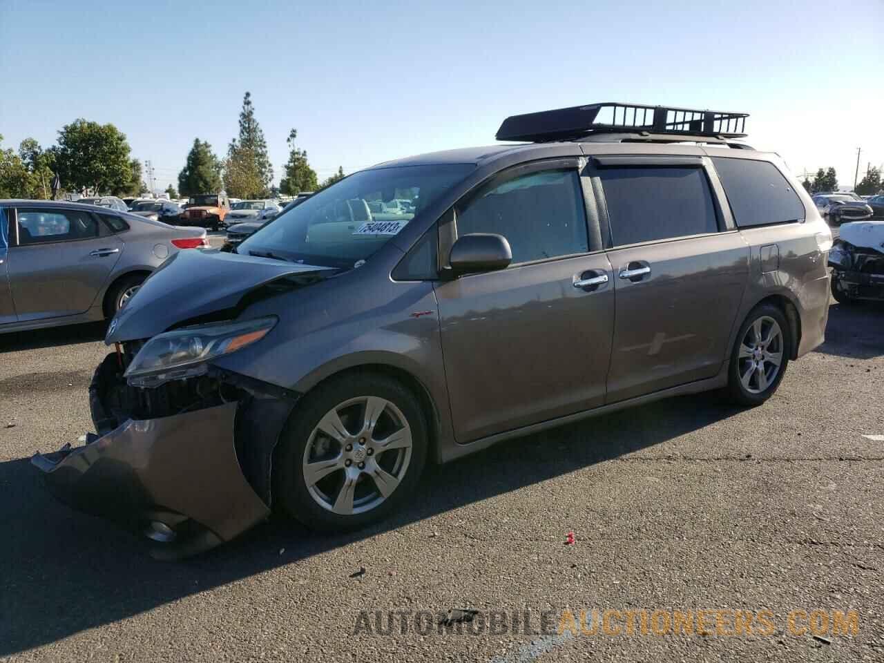 5TDXZ3DC8HS850297 TOYOTA SIENNA 2017