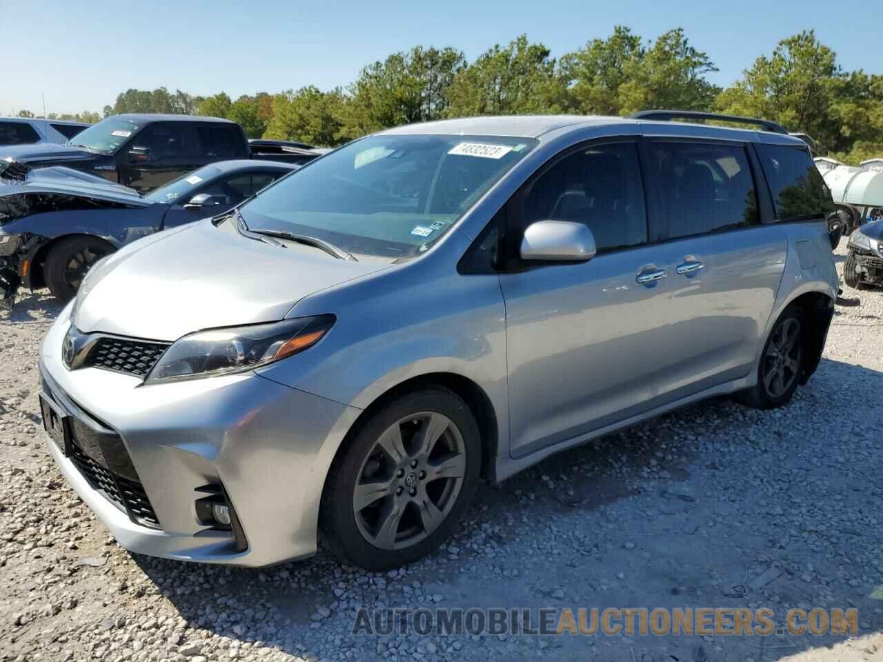 5TDXZ3DC8JS952236 TOYOTA SIENNA 2018