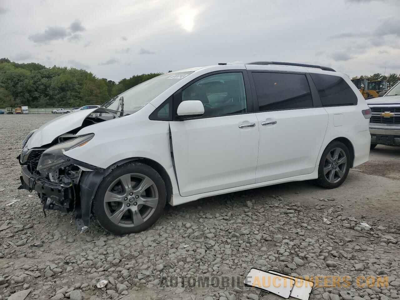 5TDXZ3DC8KS976876 TOYOTA SIENNA 2019