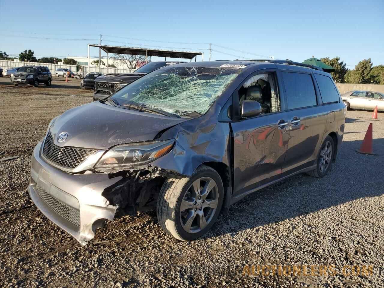 5TDXZ3DC9HS816949 TOYOTA SIENNA 2017