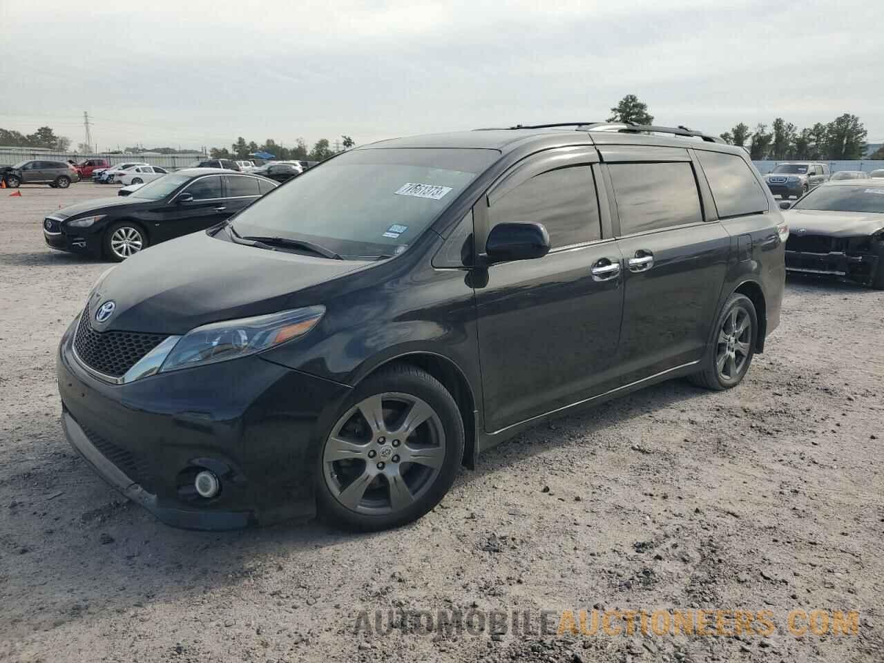 5TDXZ3DC9HS843519 TOYOTA SIENNA 2017