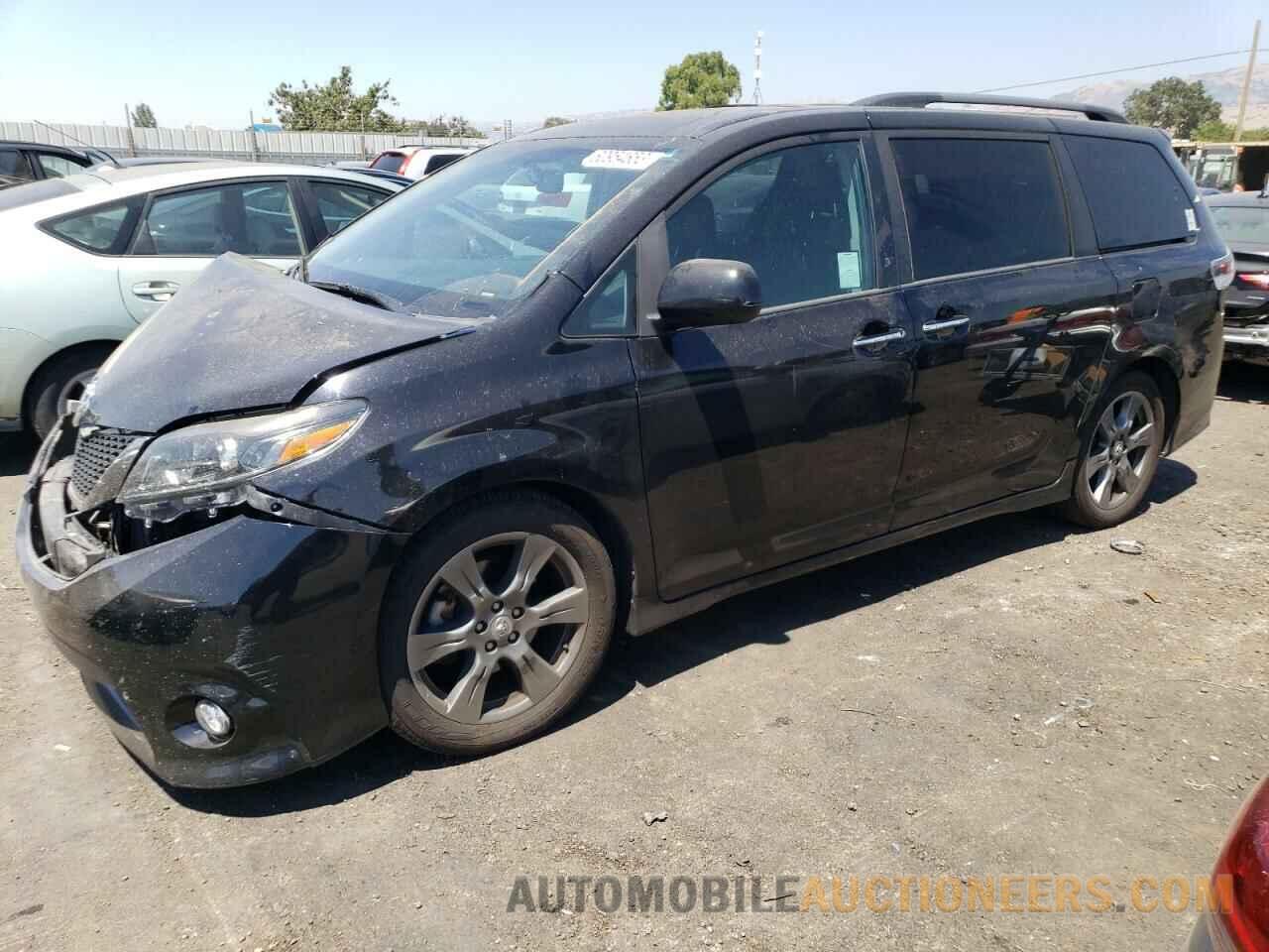 5TDXZ3DC9HS899556 TOYOTA SIENNA 2017