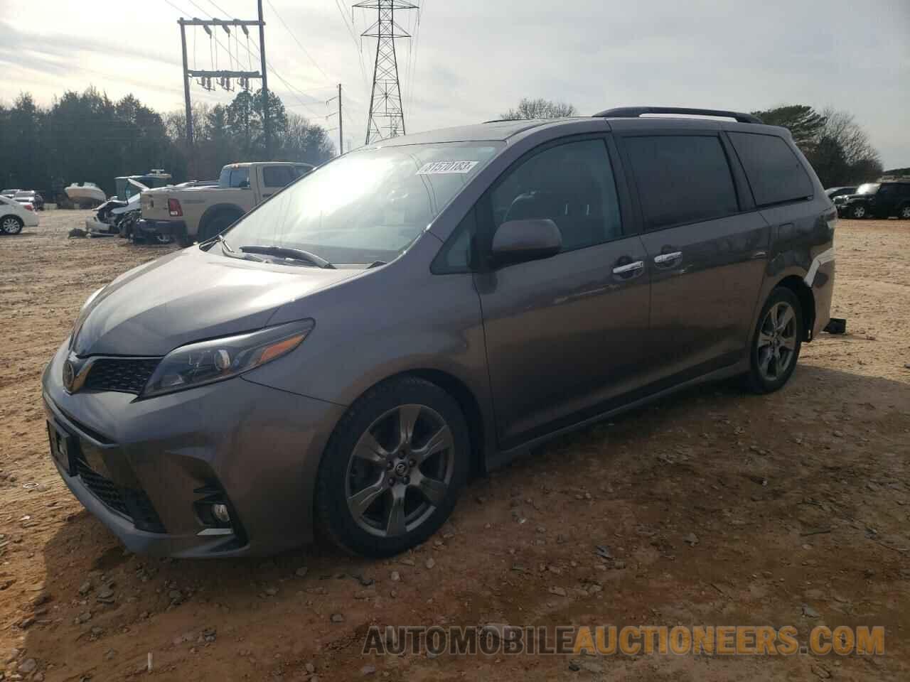 5TDXZ3DC9JS914952 TOYOTA SIENNA 2018