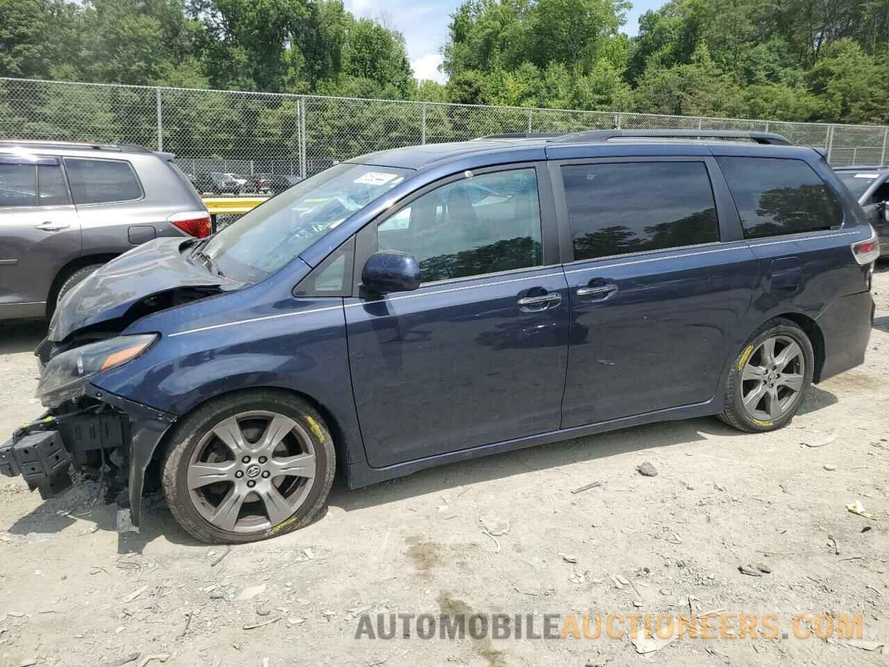 5TDXZ3DC9JS943013 TOYOTA SIENNA 2018