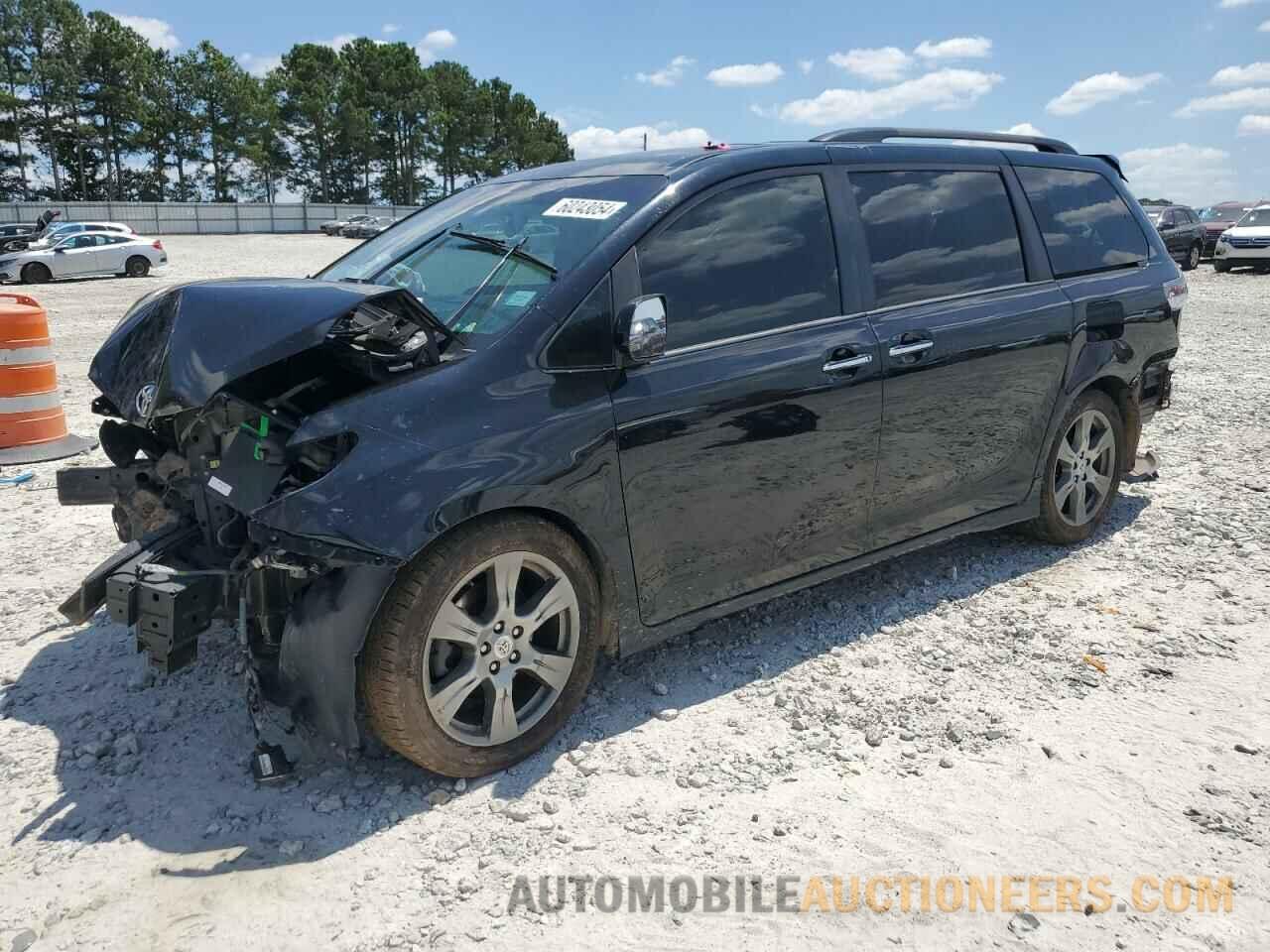 5TDXZ3DCXHS793956 TOYOTA SIENNA 2017