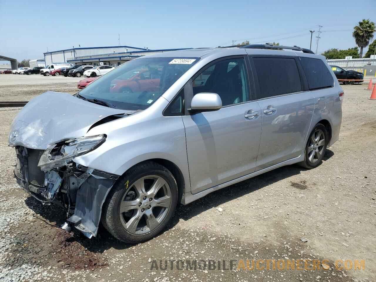 5TDXZ3DCXHS802378 TOYOTA SIENNA 2017