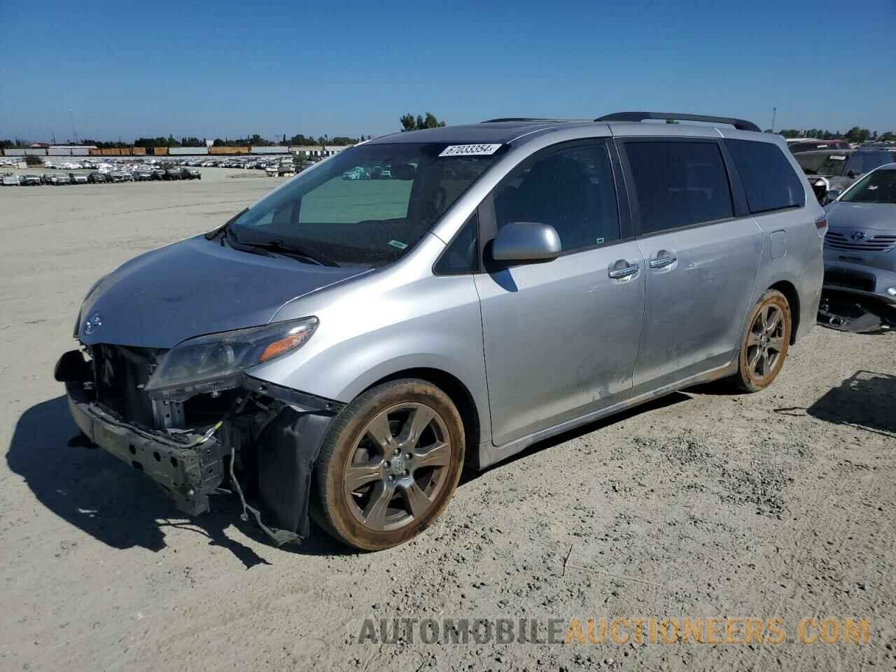 5TDXZ3DCXHS878294 TOYOTA SIENNA 2017