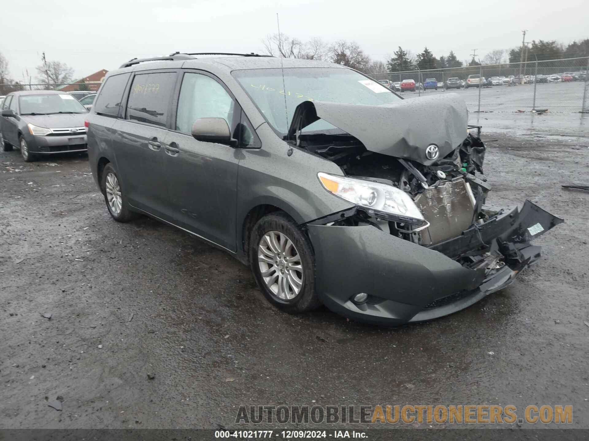 5TDYK3DC0BS118875 TOYOTA SIENNA 2011