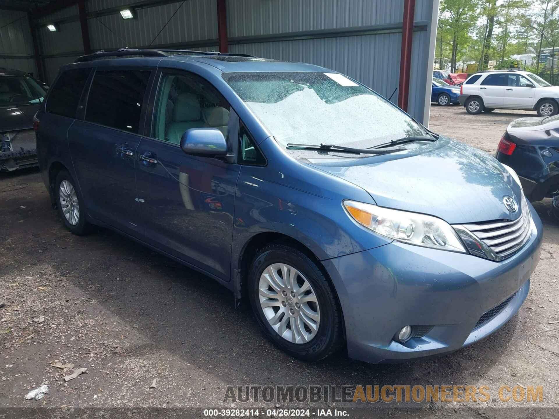 5TDYK3DC1FS585597 TOYOTA SIENNA 2015