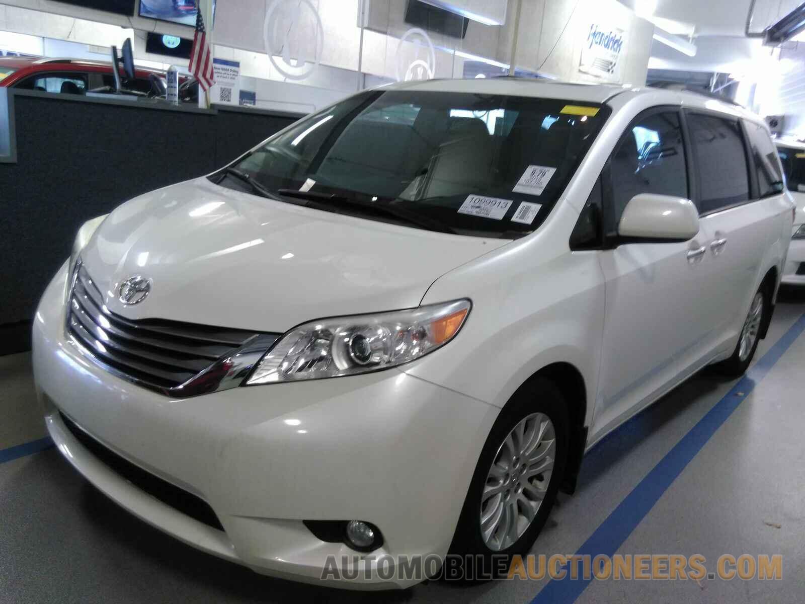 5TDYK3DC1GS750470 Toyota Sienna 2016