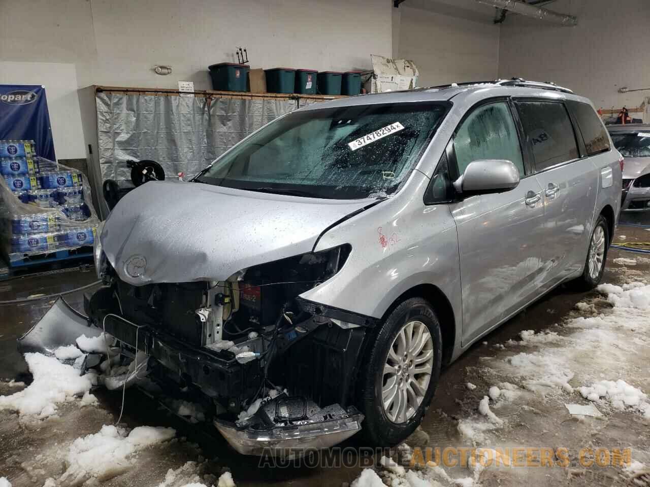 5TDYK3DC2FS573989 TOYOTA All Models 2015