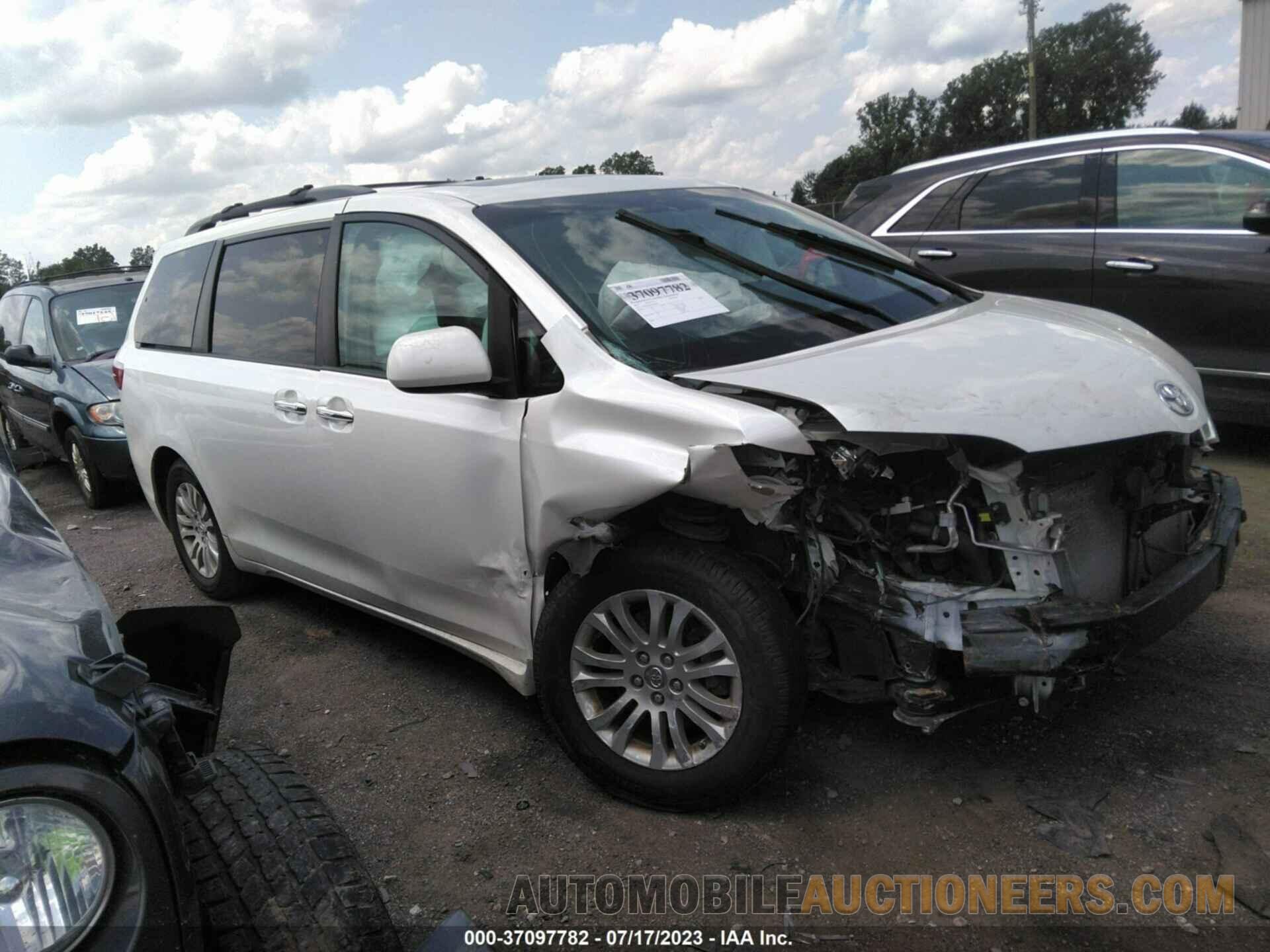 5TDYK3DC2FS683831 TOYOTA SIENNA 2015