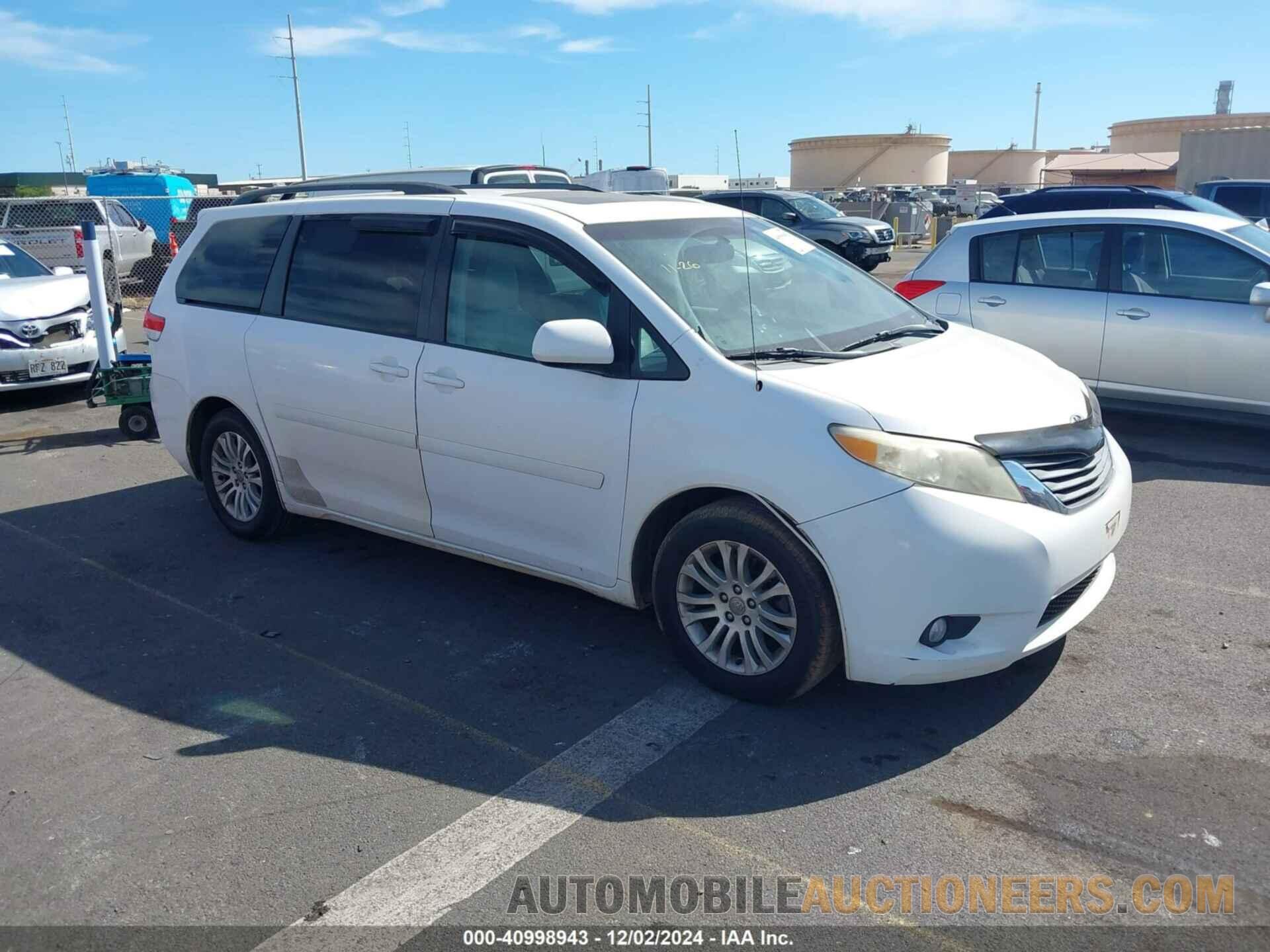 5TDYK3DC3BS070076 TOYOTA SIENNA 2011