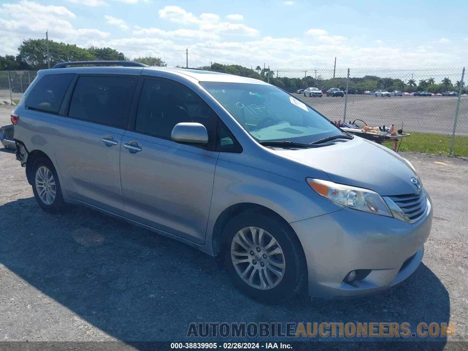 5TDYK3DC3FS583964 TOYOTA SIENNA 2015