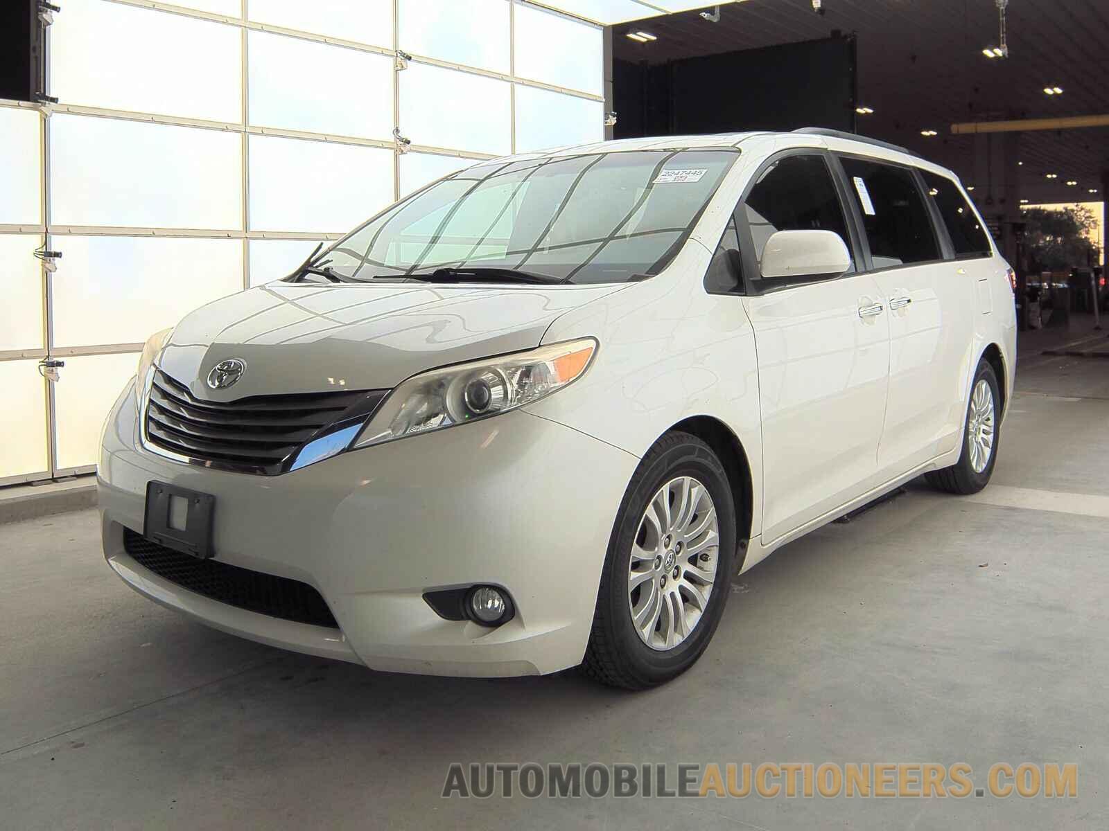 5TDYK3DC3GS747067 Toyota Sienna 2016