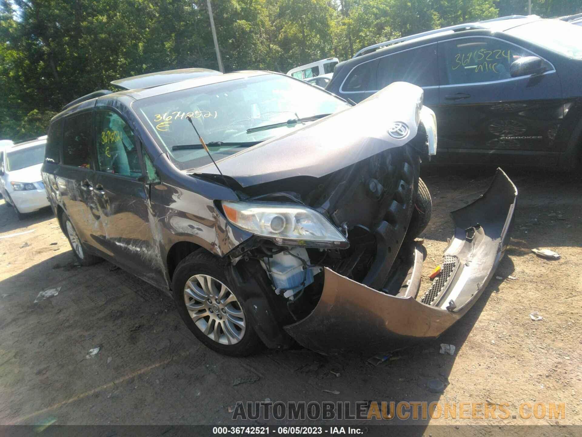 5TDYK3DC4FS584587 TOYOTA SIENNA 2015