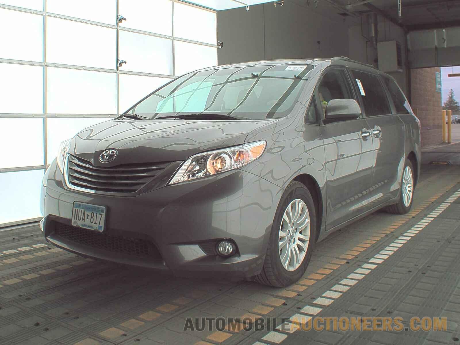 5TDYK3DC4FS676153 Toyota Sienna 2015