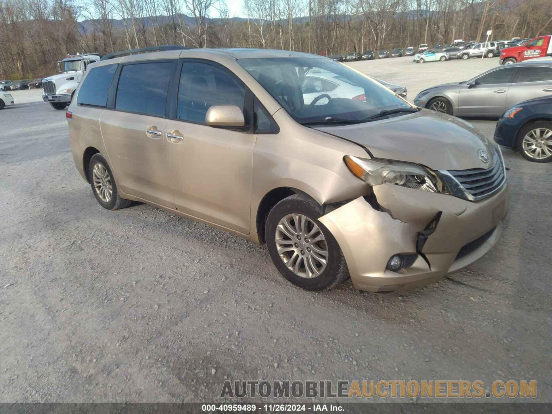 5TDYK3DC5BS066840 TOYOTA SIENNA 2011