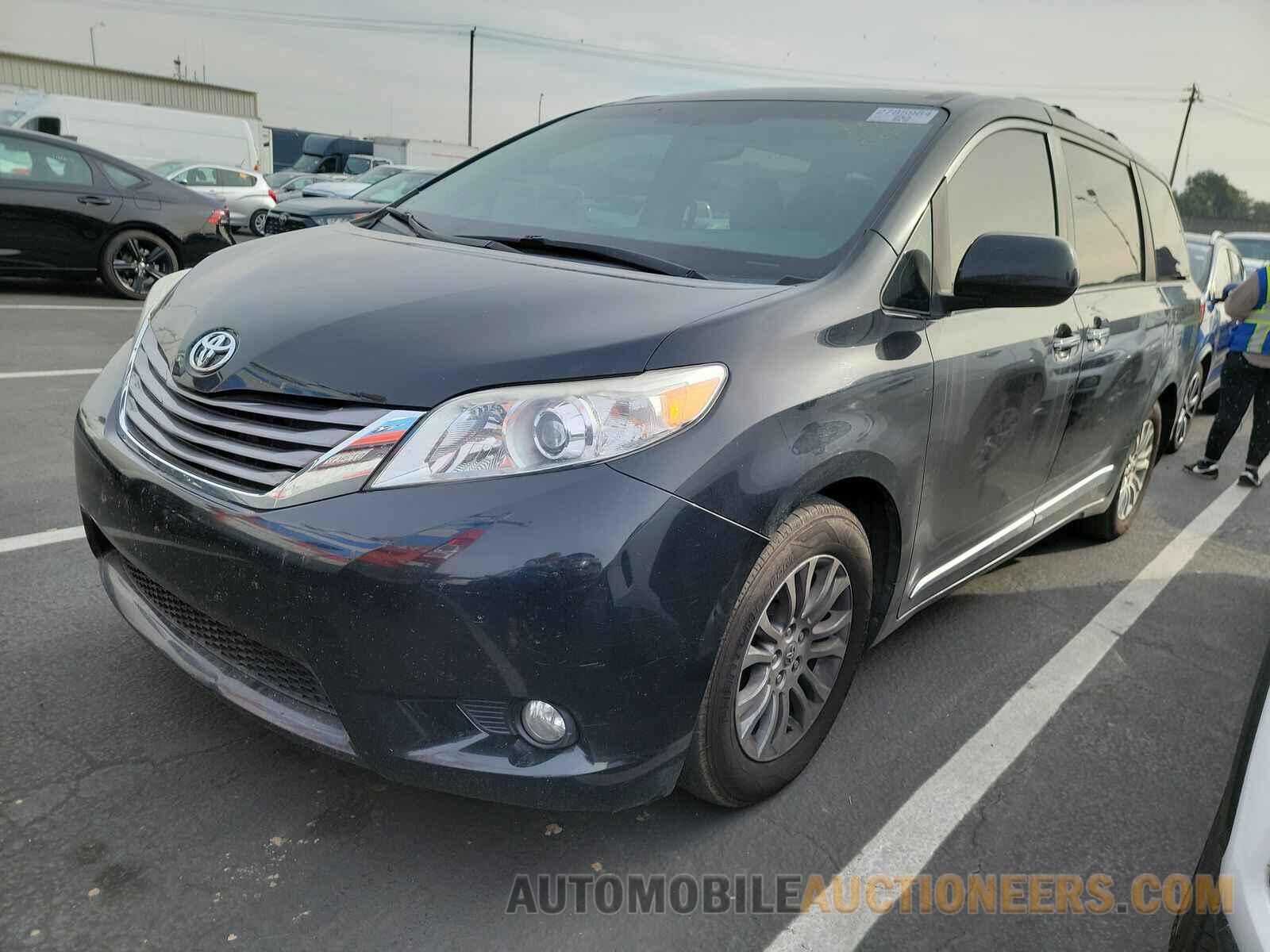 5TDYK3DC5FS658924 Toyota Sienna 2015