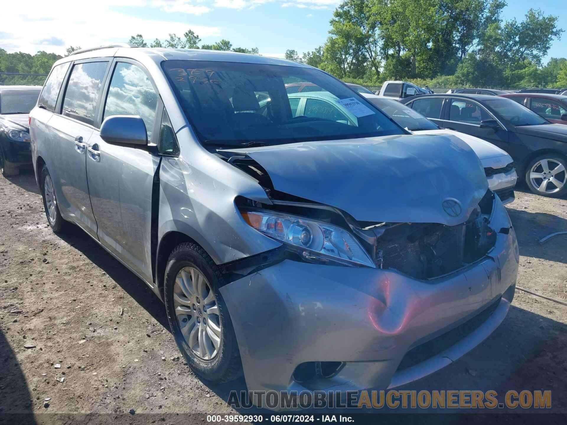 5TDYK3DC6FS539585 TOYOTA SIENNA 2015