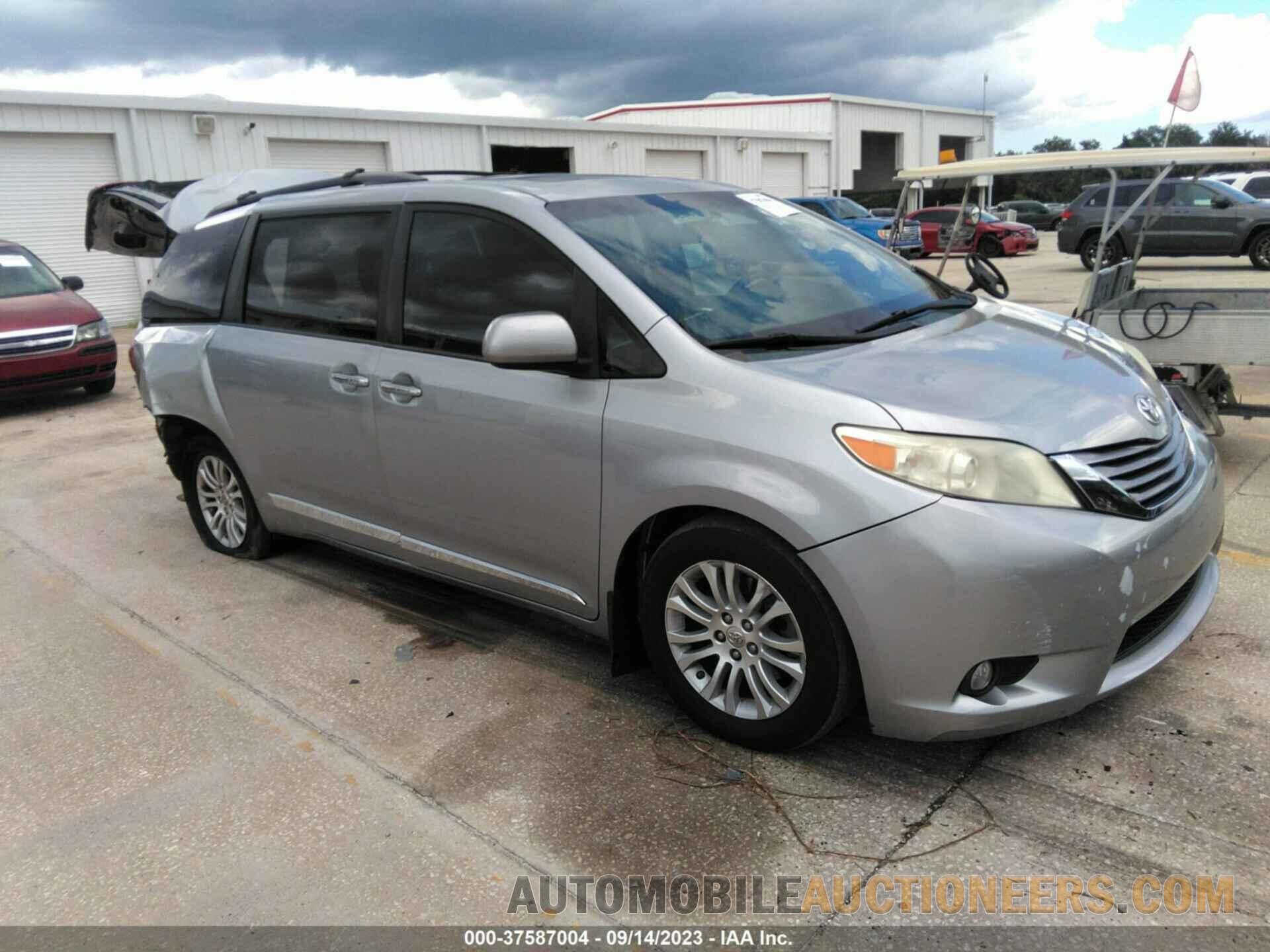 5TDYK3DC7FS555763 TOYOTA SIENNA 2015