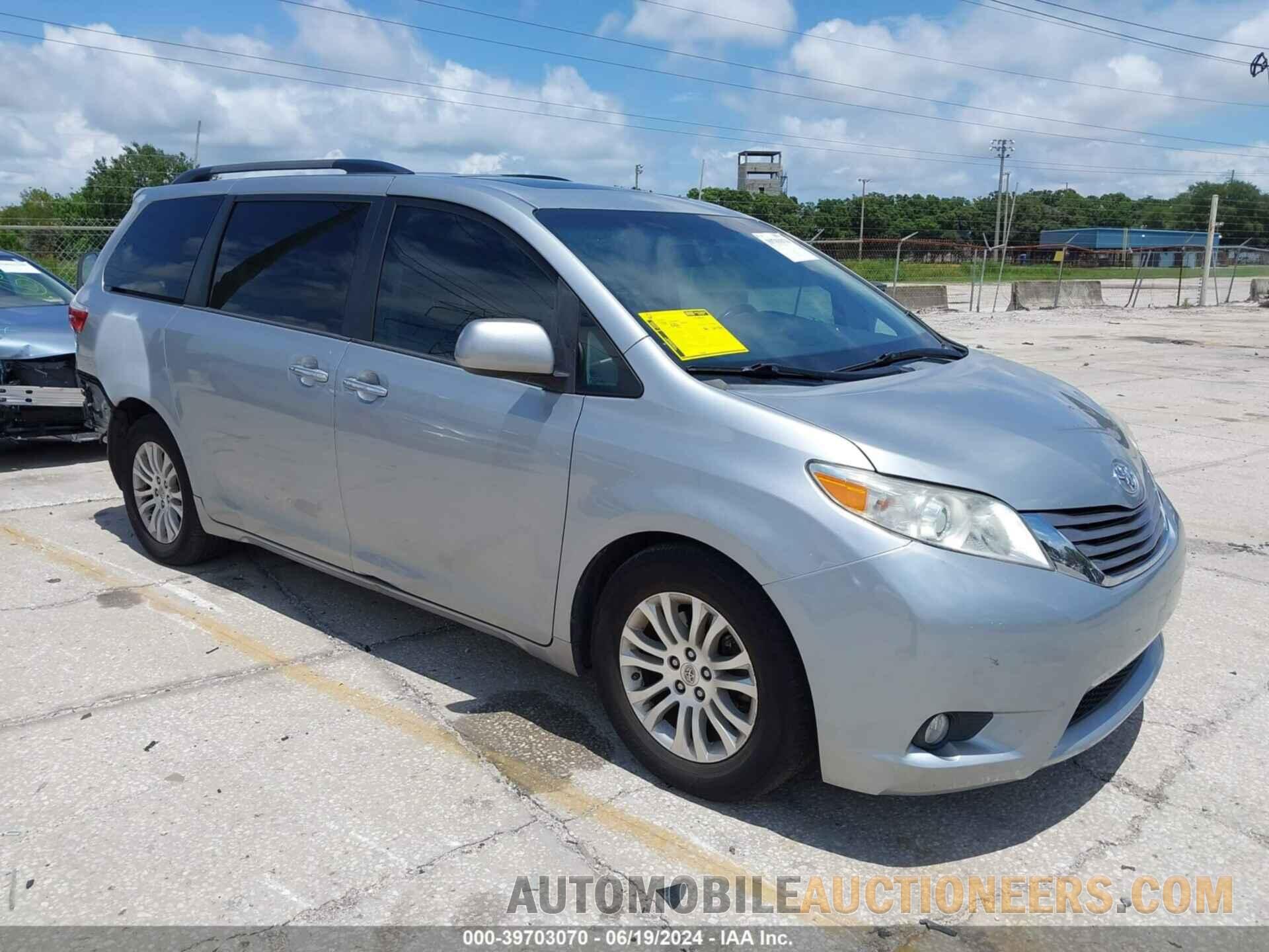 5TDYK3DC7FS684585 TOYOTA SIENNA 2015