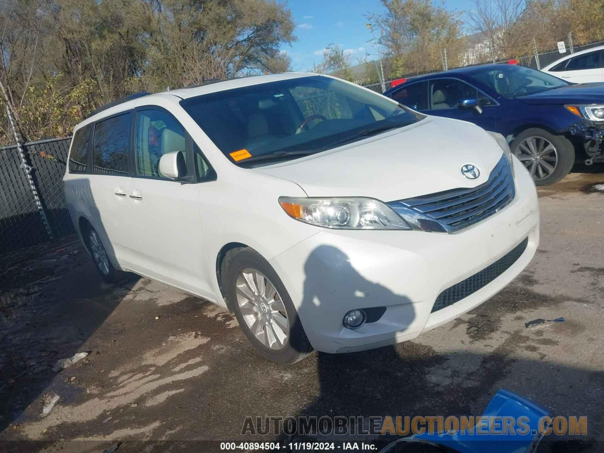 5TDYK3DC8BS048431 TOYOTA SIENNA 2011