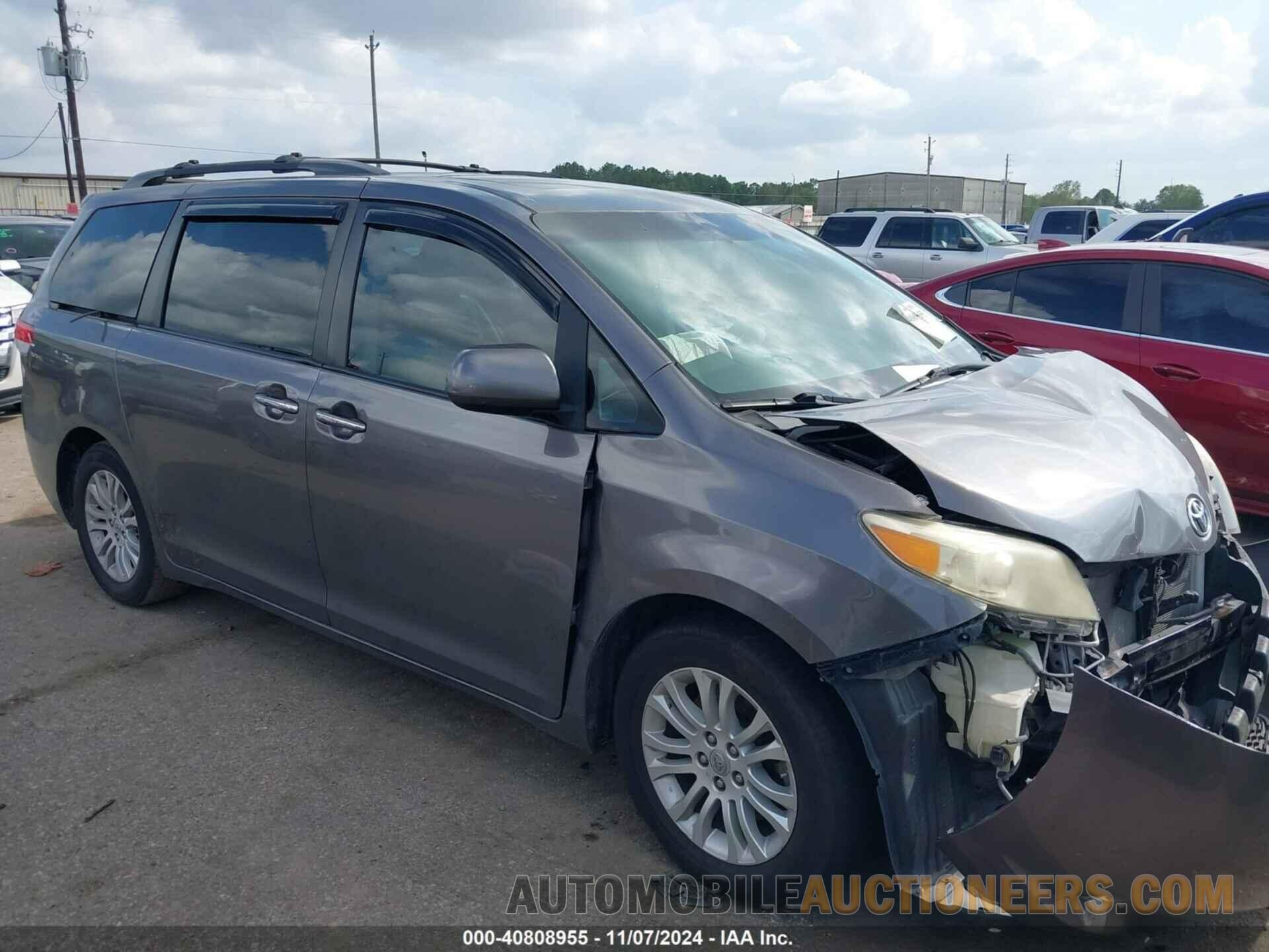 5TDYK3DC8BS080375 TOYOTA SIENNA 2011