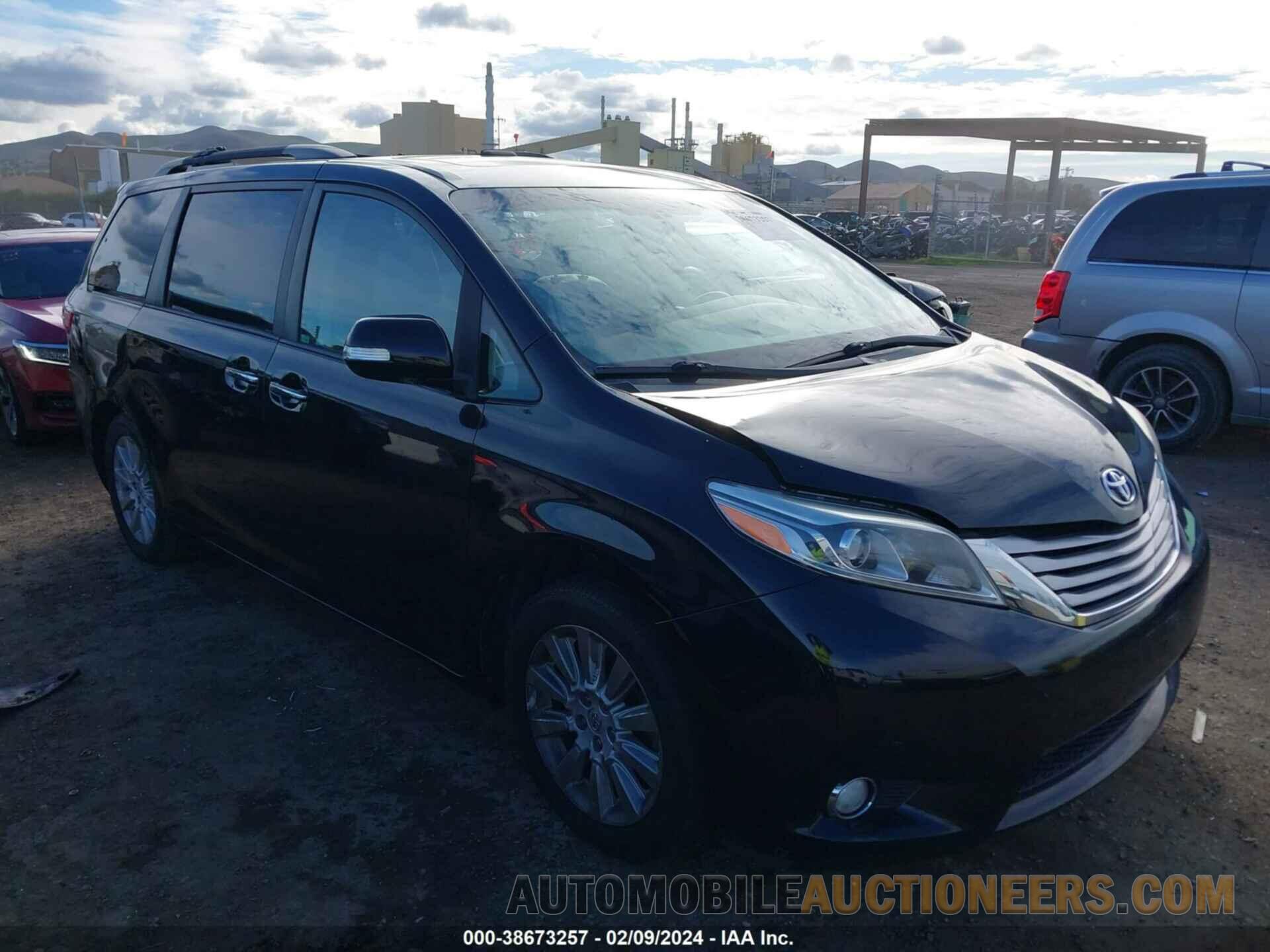 5TDYK3DC8FS641082 TOYOTA SIENNA 2015