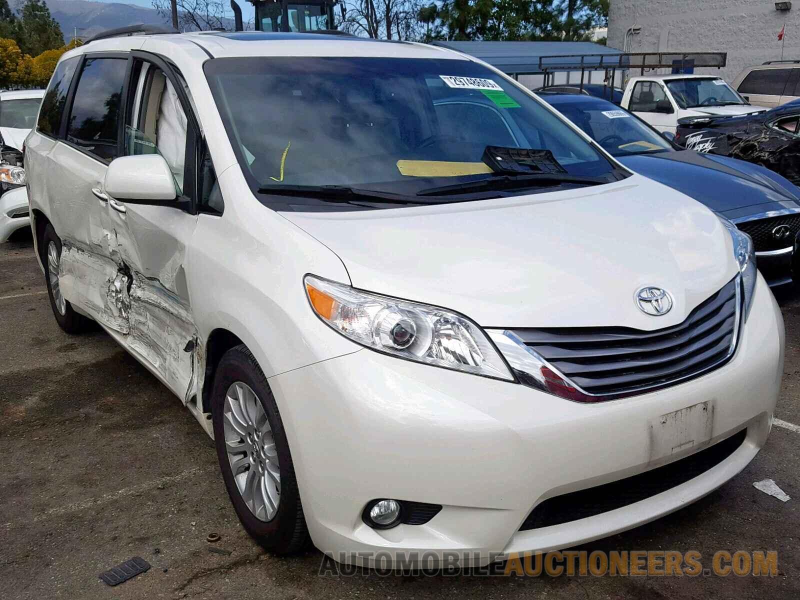 5TDYK3DC8FS649165 TOYOTA SIENNA XLE 2015