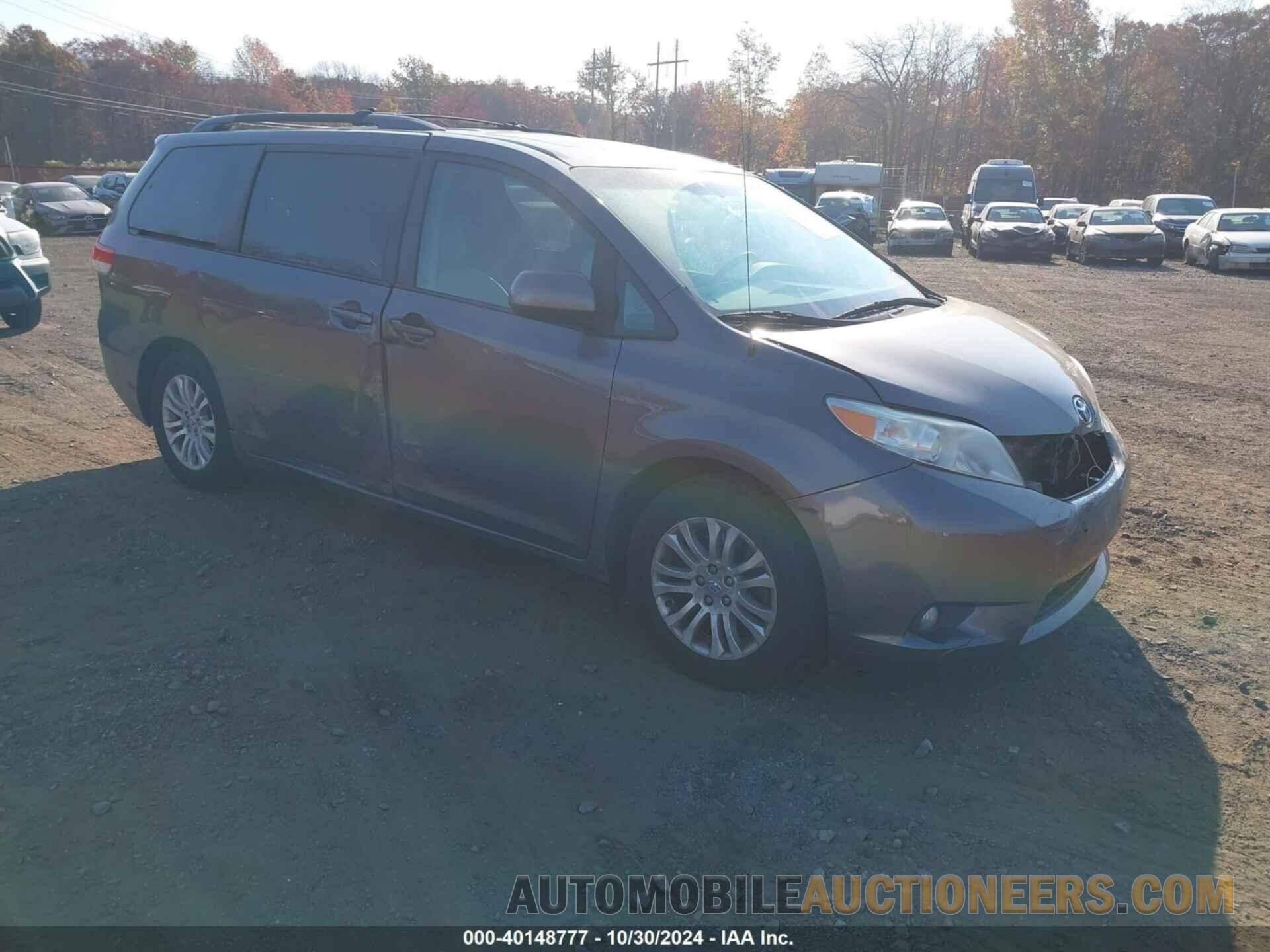 5TDYK3DC9BS151745 TOYOTA SIENNA 2011